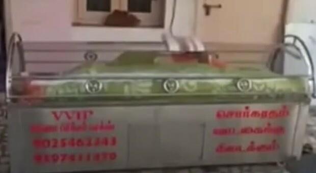 Ставиле мртовец во комора за замрзнување, излегол жив по 20 часа (ВИДЕО)