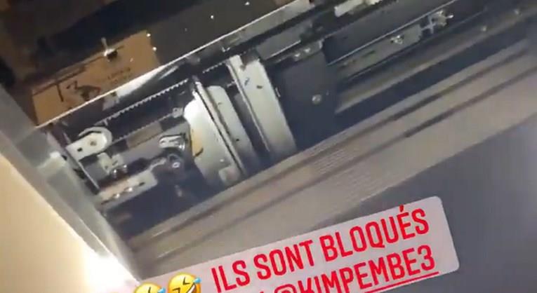 Фудбалерите на ПСЖ се заглавиле во лифт, цел час ги спасувале(ВИДЕО)