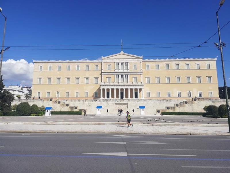 Грција воспоставува тринеделен карантин