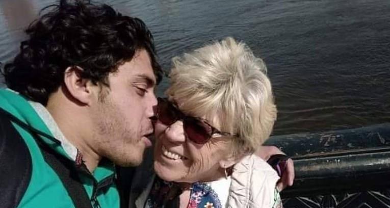 80 –годишна бабичка се омажила за 45 години помлад, јавно раскажува за интимностите