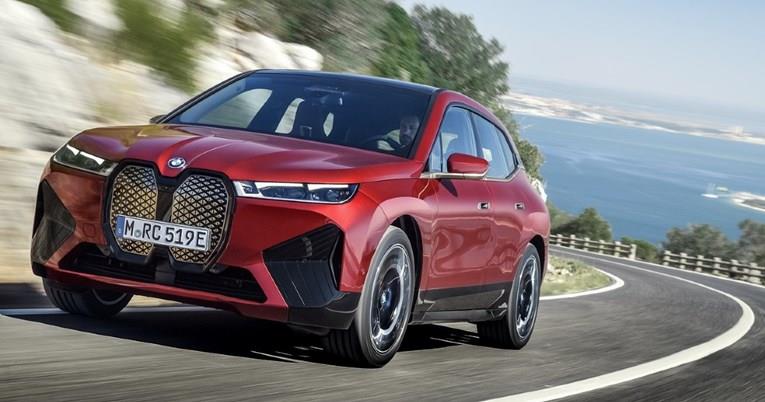 BMW го претстави својот врвен модел:Електричниот iX има 500 КС и 600 км опсег (ВИДЕО)