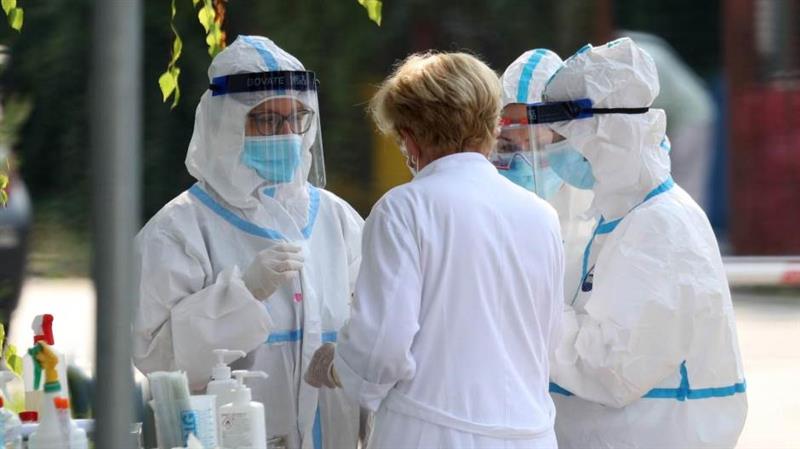 Во Србија 3341 новозаболени со ковид-19 ,се воведуваат драстични мерки
