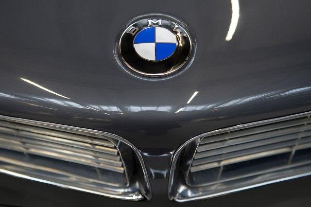 BMW разви систем на предупредување од радари и полициски камери