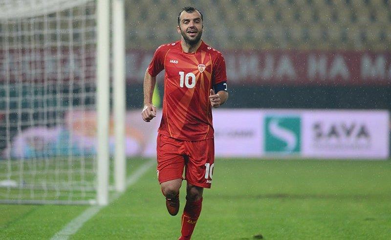 Пандев со Роналдо, Ибра, Џеко, Рамос, меѓу најдобрите фудбалери на светот повозрасни од 34 год