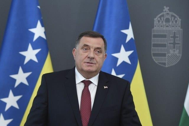 Додик е под константен надзор