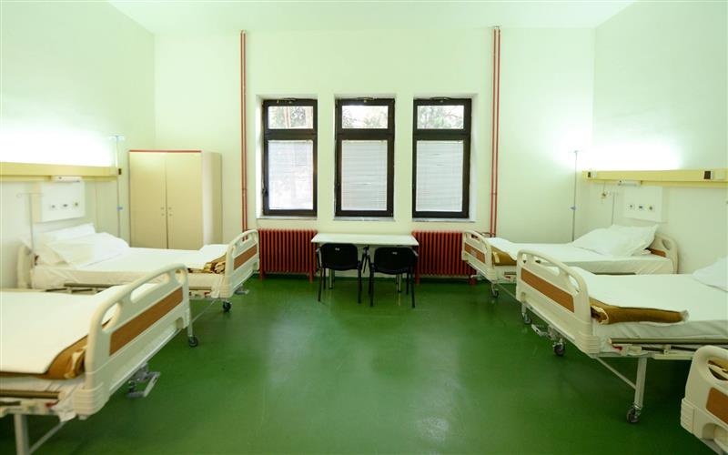 МЗ: На инфективните одделенија во земјава се лекуваат 595 пациенти, слободни кревети има