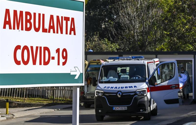 МЗ: Во ковид центрите во Скопје за 24 часа се хоспитализирани 29 пациенти