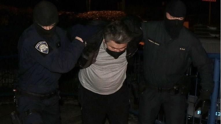 Цариник од Дубровник пропуштал кокаин во контејнери со банани, за секој земал 40.000 евра 