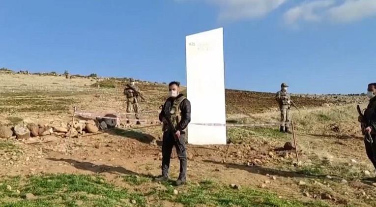 Мистериозниот монолит сега се појави во Турција (ВИДЕО)