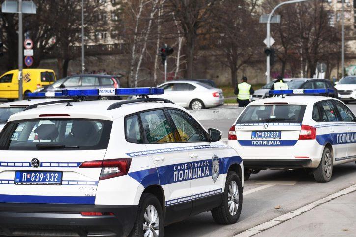 Србија: Уапсен маж кој упатил закани кон Вучиќ и неговиот син