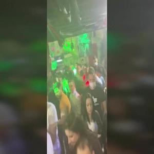Српската полиција растури забава во Белград, во клубот имало 700 луѓе (ВИДЕО) 