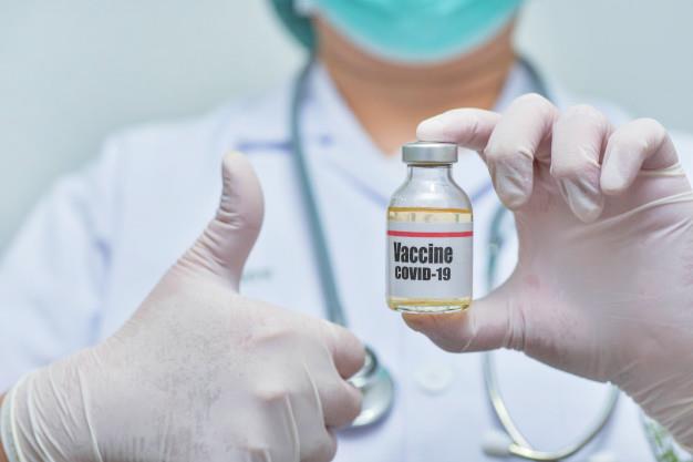 Pfizer и BioNTech почнаа со тестирање на вакцината врз бремени жени 