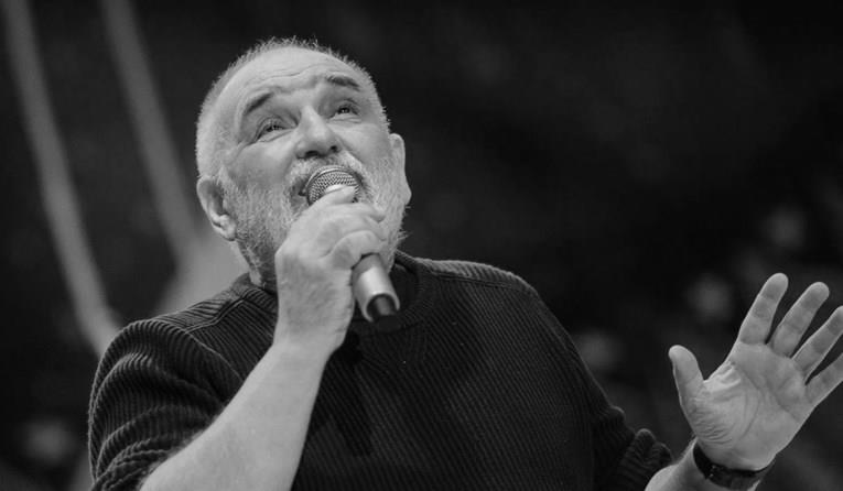 Почина Ѓорѓе Балашевиќ,граѓаните на Нови Сад палат свеќи 
