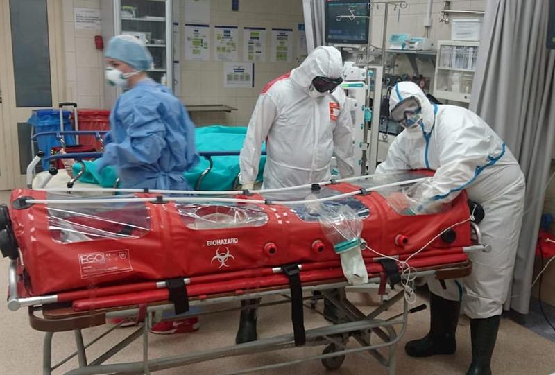 Вакцините против ковид-19 драстично го намалуваат бројот на хоспитализирани 
