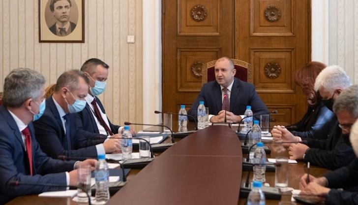 Радев на состанок со шефовите на безбедносните служби за заштита на Бугарите во Македонија 