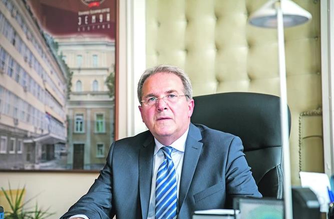 Во Србија процесот на имунизација е во тек