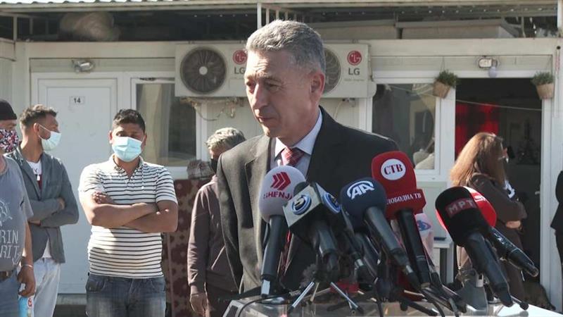 Македонските граѓани со бугарски пасоши под притисок да се изјаснуваат како Бугари
