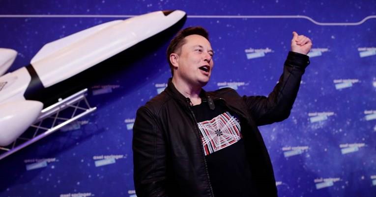 „SpaceX“ гради нова фабрика во Тексас