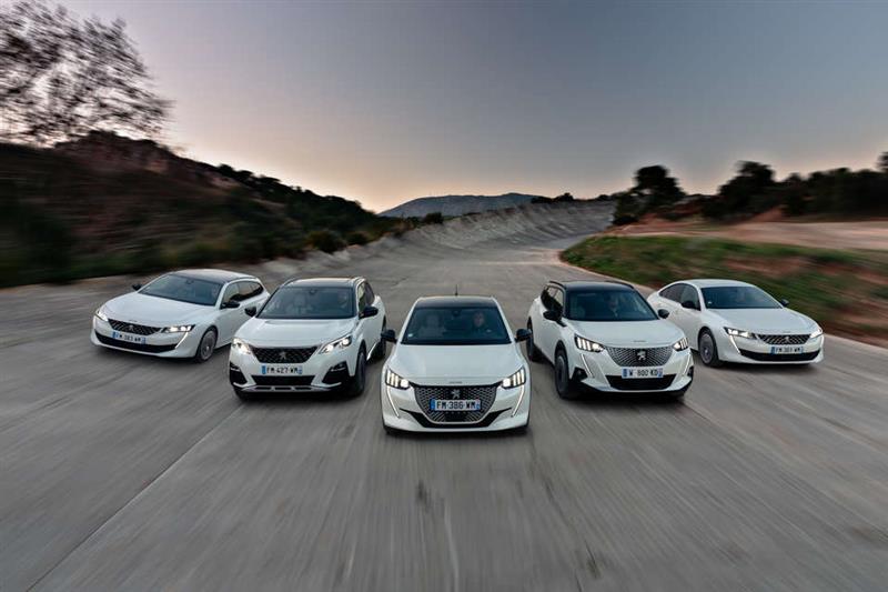 Eко-мобилност во согласност со стратегијата на Peugeot: „Моќта на изборот”