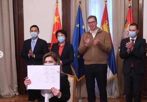 Србија набавува уште 2 милиони дози кинески вакцини