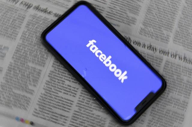 Фејсбук ја укинува опцијата за заедничко гледање видео снимки