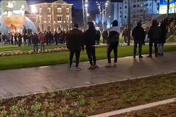 Србија ги олеснува мерките по падот на бројот на новозаразени 