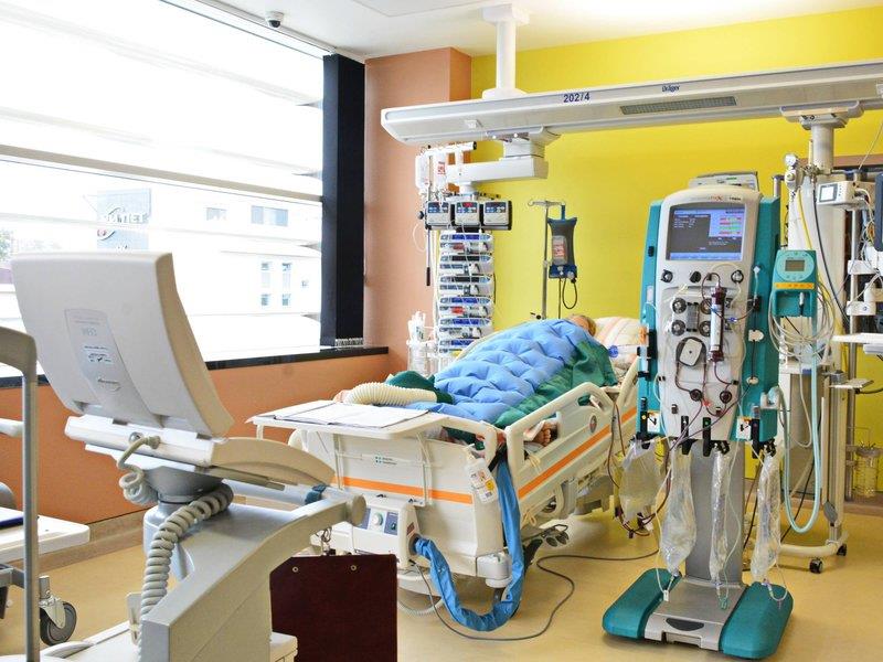 Клиничката болница „Жан Митрев" овозможува пакети за лекување од Ковид-19 со намалени цени 