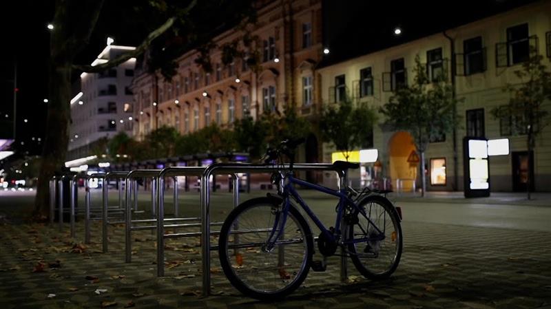 Во Словенија се укинува полицискиот час и повторно се отвораат училиштата