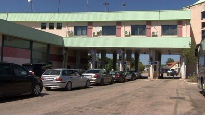 Алабанија од утре воведува двонеделен карантин за граѓаните на Македонија