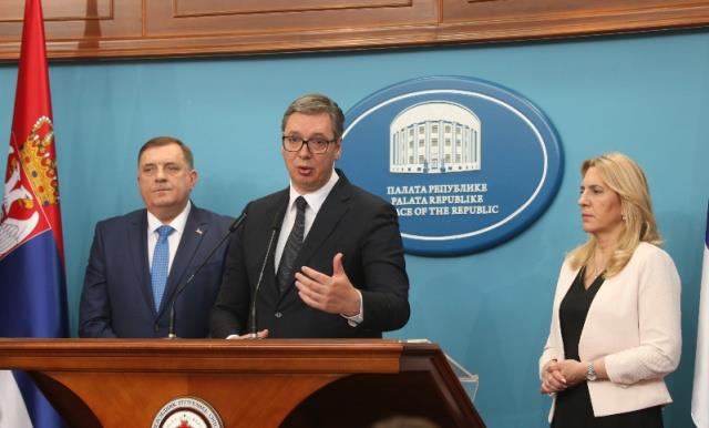 Вучиќ: Не сакаме Голема Србија 