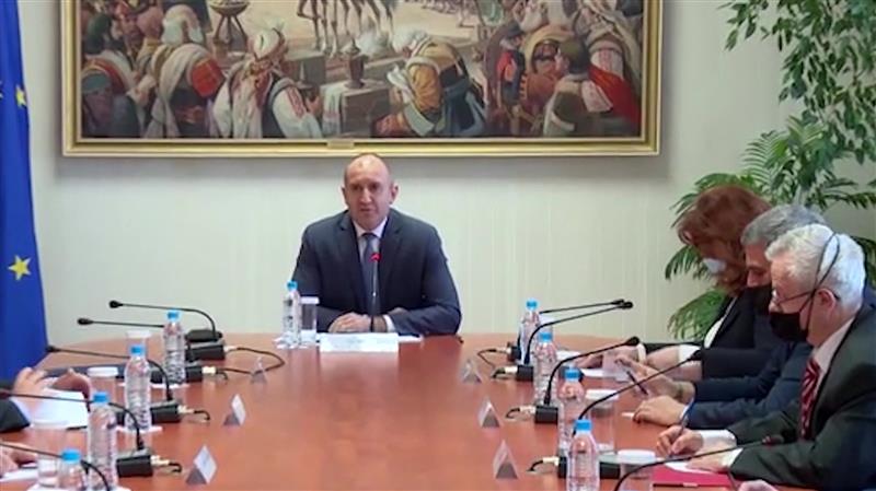 Ќе добие ли Македонија сериозен соговорник во привремената бугарска влада?