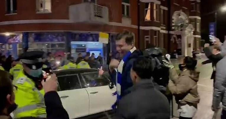 Навивачите на Челзи го нападнаа Канте, Тухел воодушеви со потегот(ВИДЕО)