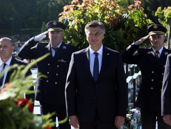 Милановиќ и Пленковиќ го продолжија конфликтот, овој пат поради Македонија и Бугарија