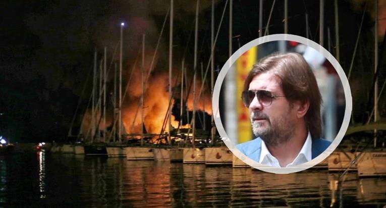 И јахтата на поранешниот сопруг на Северина изгоре во големиот пожар во Каштел