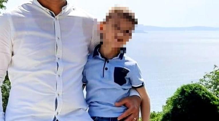 Во автомобил во Книн починало 5 годишно дете, таткото заборавил да го остави во градинка