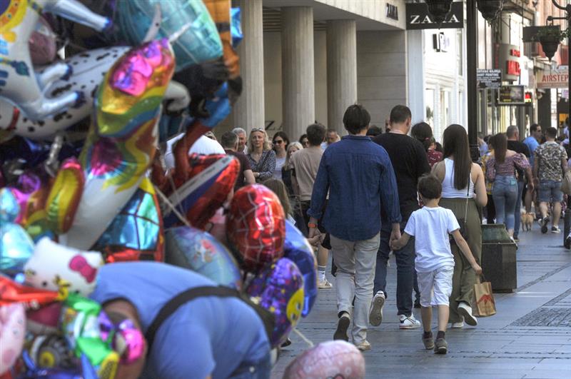 Во Србија се укинуваат строгите мерки, вакцинирани над 5 милиони граѓани