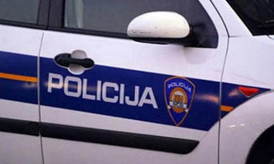 Полицијата во Копривница уапси маж кој злоставувал човек речиси три децении