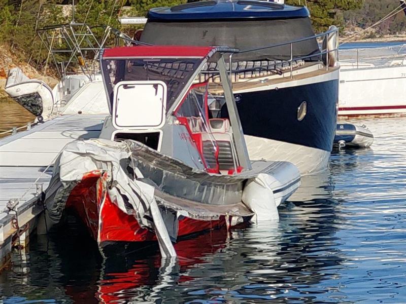 Дванаесет лица се повредени во судар на две бротчиња на Јадранот, седуммина сериозно 