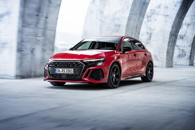 Фото: Пристигна новото „Audi RS3“ со 400 коњски сили