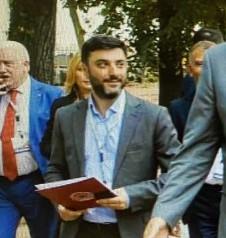 НЕКОРЕКТНО: Дел од ПР службата во Владата на Македонија со, во најмала рака, некоректен однос