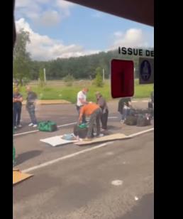 Маж украл накит вреден 3 милиони евра од златара во Париз, накитот пронајден во српски автобус