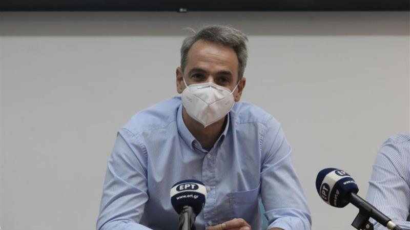 Грција е погодена од најсилен топлотен бран во последните 35 години, Мицотакис предупредува