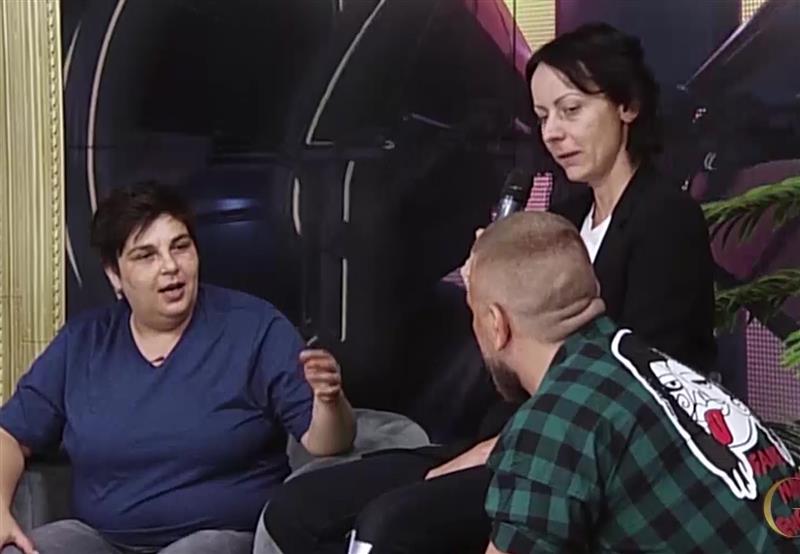 Ана: Што прави крава во супермаркет? Гледа чоколадно млеко и не и