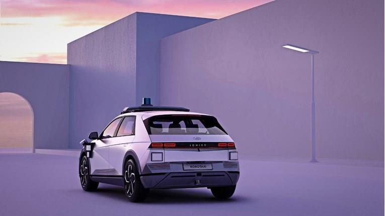 Hyundai најави роботакси без возач, стигнува на улиците од 2023 година (ВИДЕО)