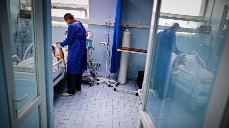 Се зголеми бројот на новозаразени во Црна Гора, најмногу има млади и невакцинирани
