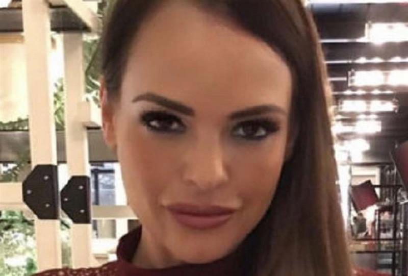 Убавата манекенка која се потсмеваше со коронавирусот, заврши на респиратор