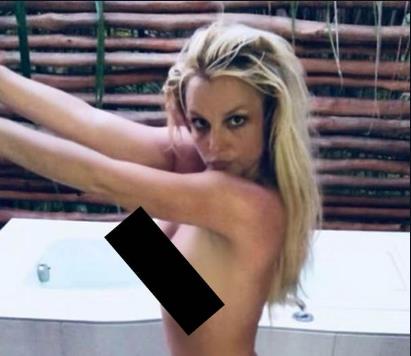 Фото: Бритни гола на интернет