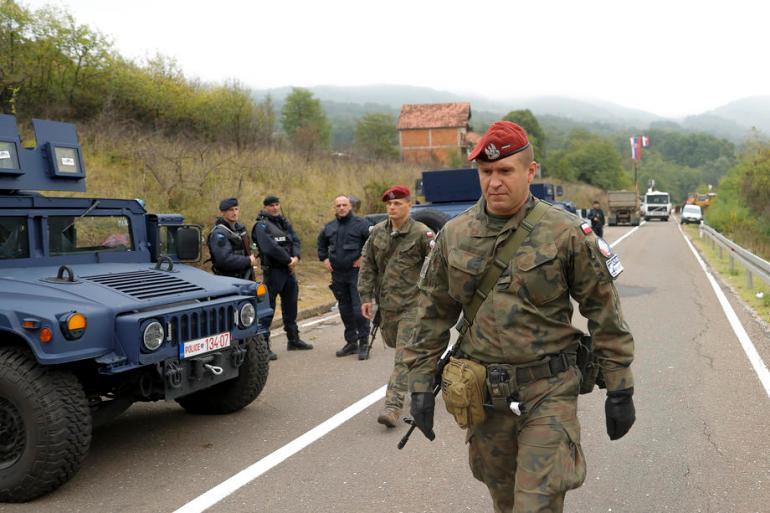 Отстранети барикадите на границата меѓу Србија и Косово