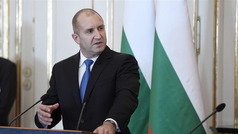 Радев: Бугарија ги поддржува вредностите на ЕУ во дијалогот со Македонија