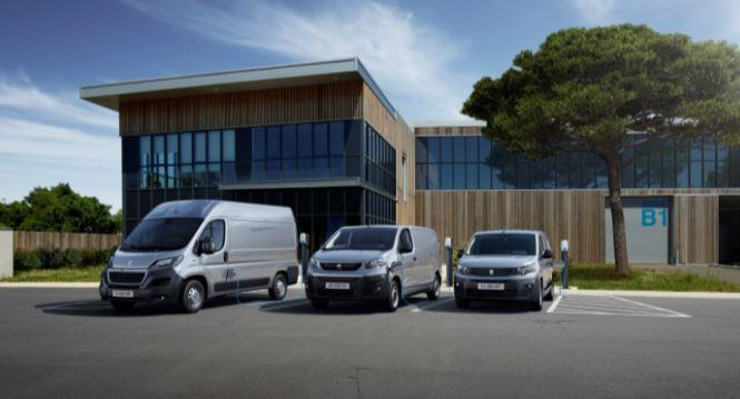 Со својата палета од 100% електрични комерцијални возила, PEUGEOT се стреми да биде лидер